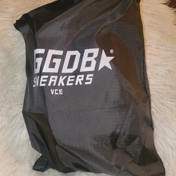 Golden Goose - Picture 12 of 12